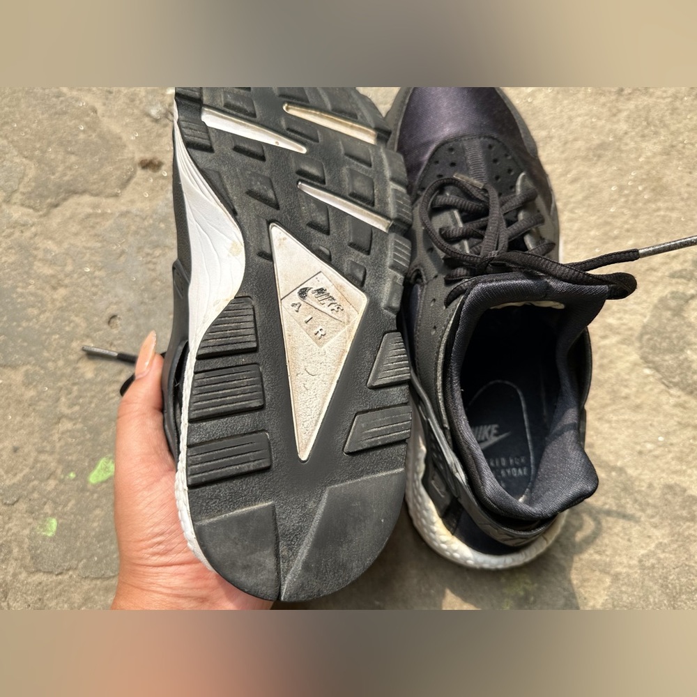 Nike Huarache - Picture 7 of 16